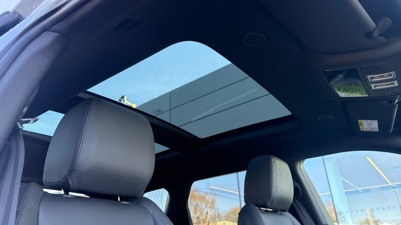 Land Rover Range Rover Evoque 2.0 D200 Dynamic SE 5dr Auto Diesel Hatchback